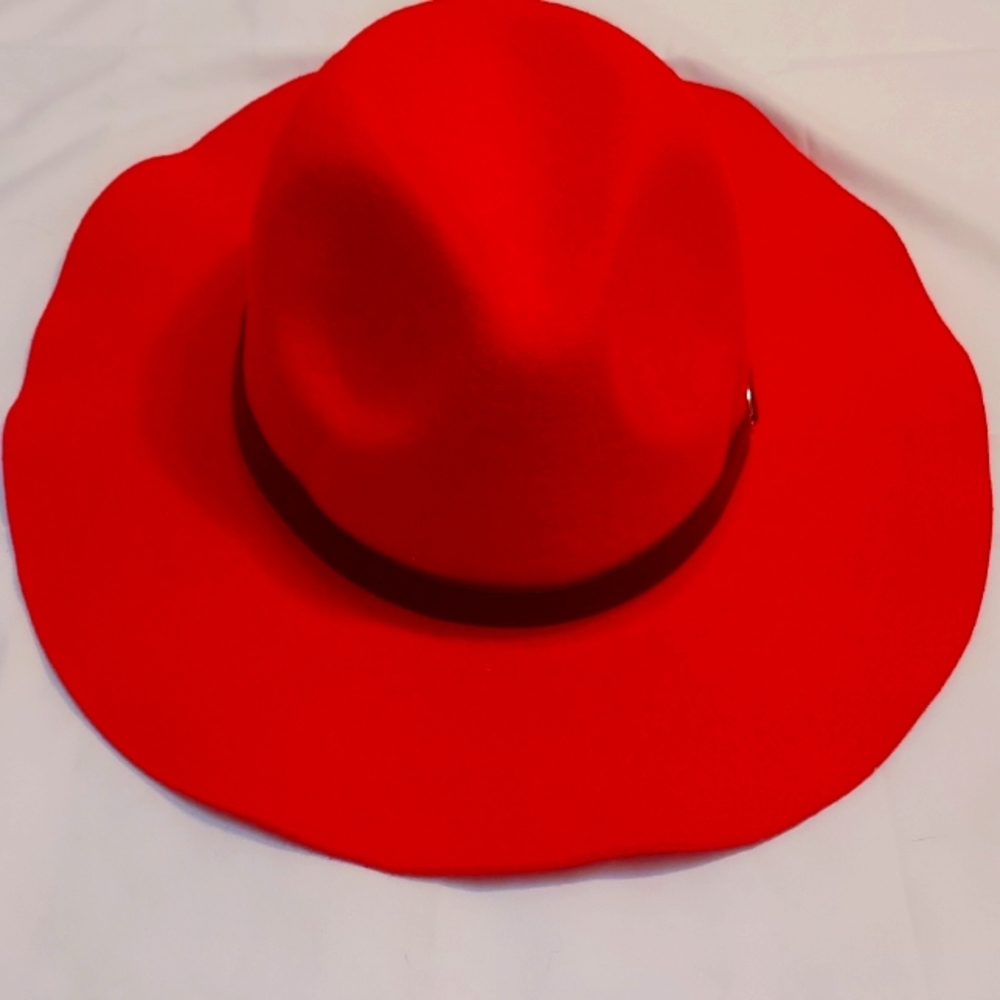 Red felt ladies hat